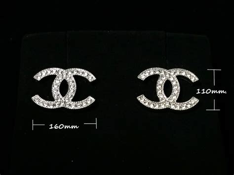 chanel classic signature earrings